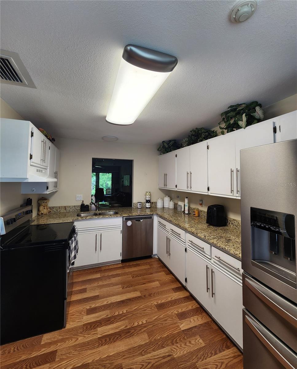 GLEN THE - Residential