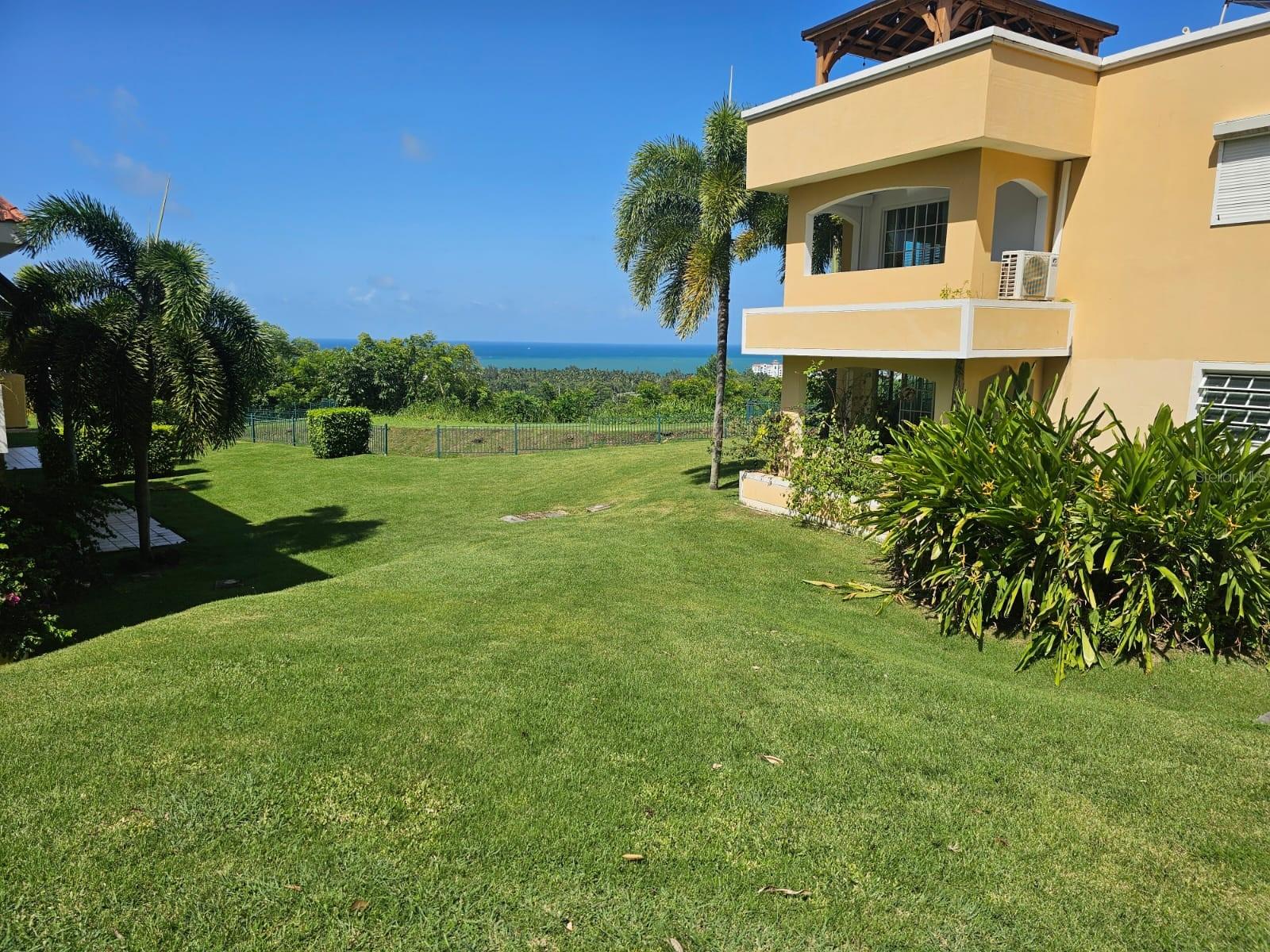8th Street COND. COSTA REAL-COSTA DORADA F-202
