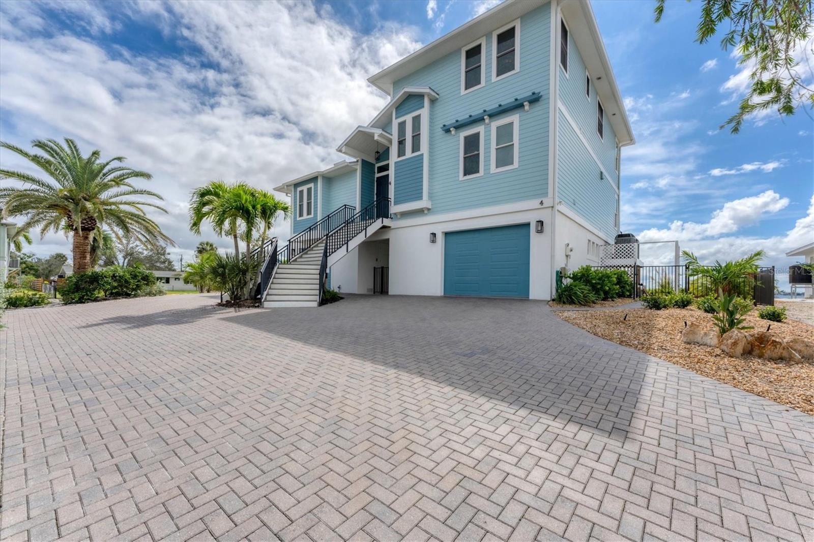4 SOUTHWIND DRIVE