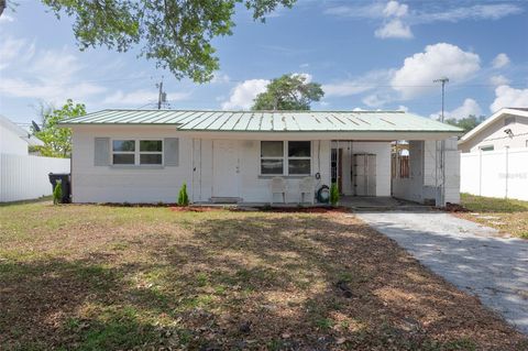 Photo of 4748 49th Avenue N, St Petersburg, FL 33714 (MLS # TB8492817)