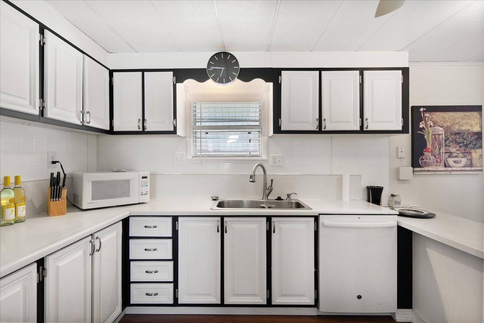 TARPON SHORES MOBILE HOME VILLAGE UNREC - Residential