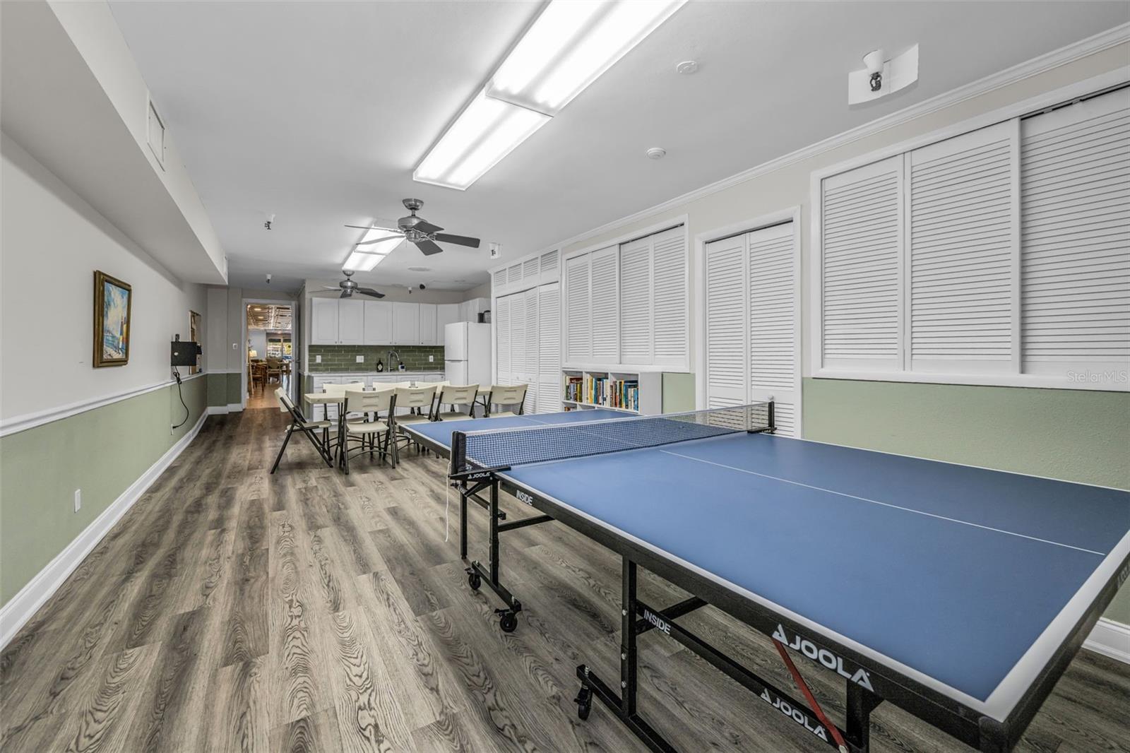 HARBOUR CLUB CONDO 3 - Residential