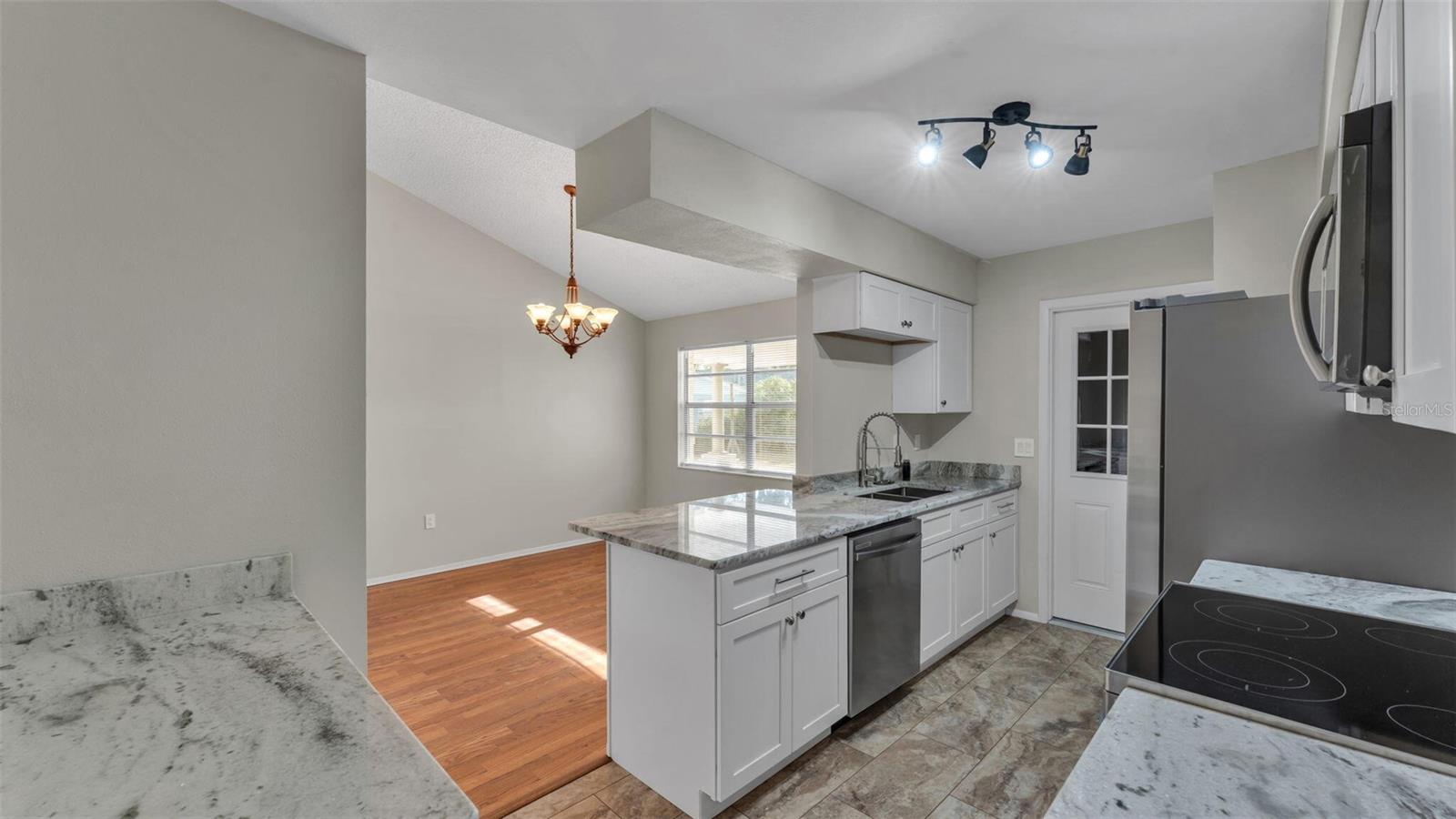 OAKWOOD - Residential