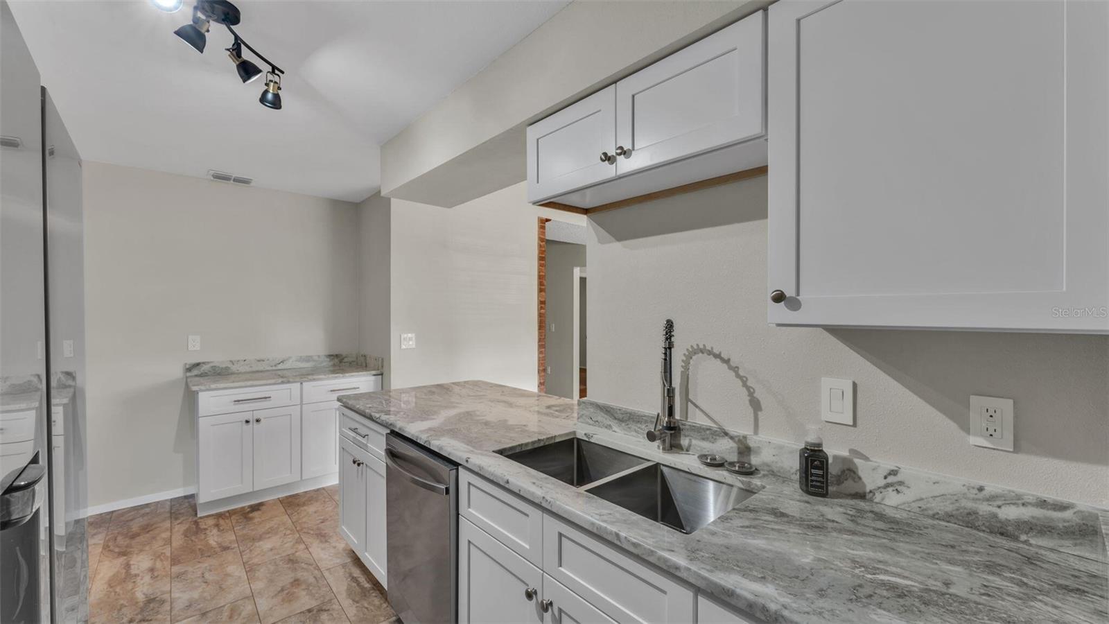 OAKWOOD - Residential