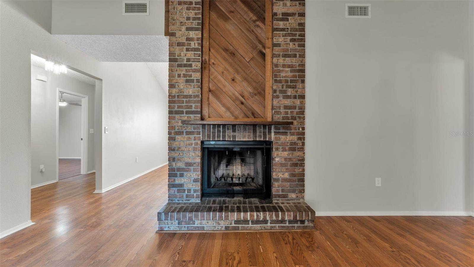 OAKWOOD - Residential