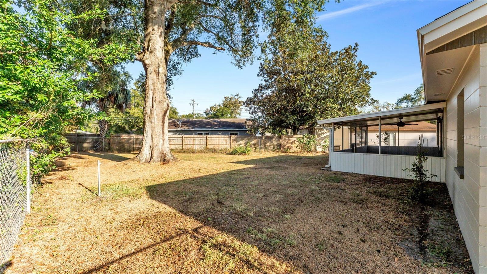 OAKWOOD - Residential