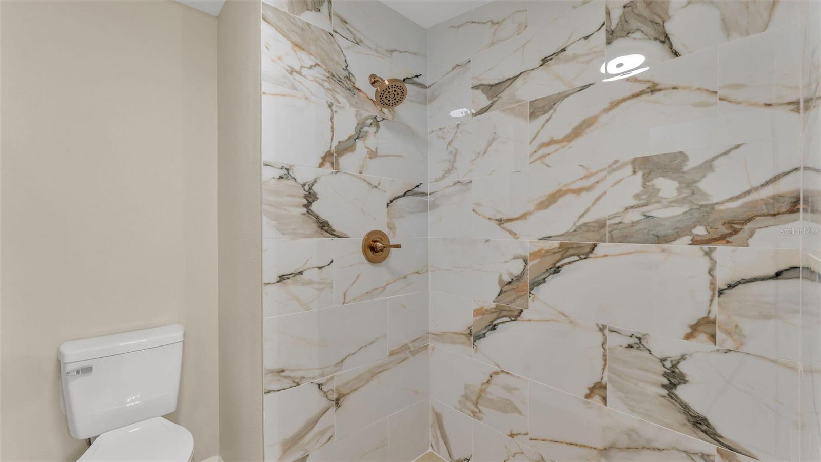 OAKWOOD - Residential