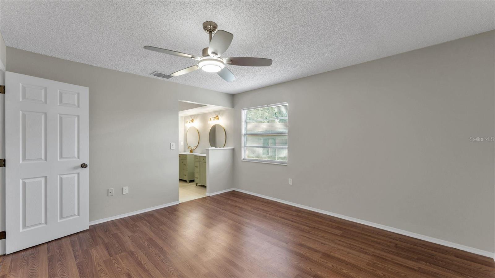 OAKWOOD - Residential