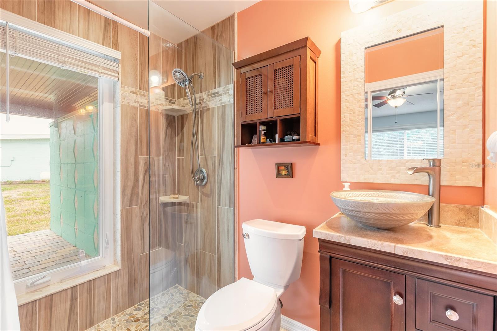 VENETIAN WAY - Residential