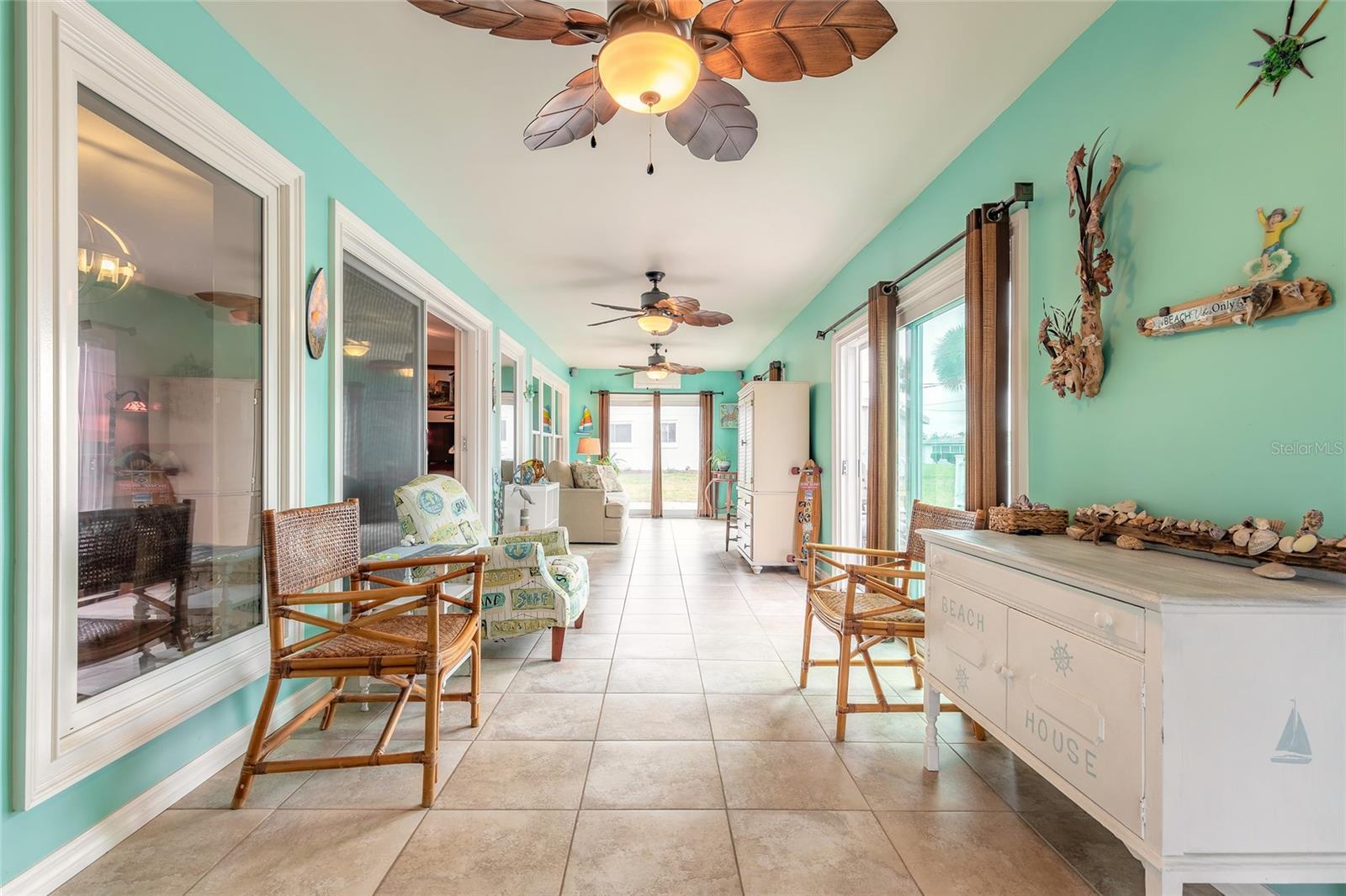 VENETIAN WAY - Residential