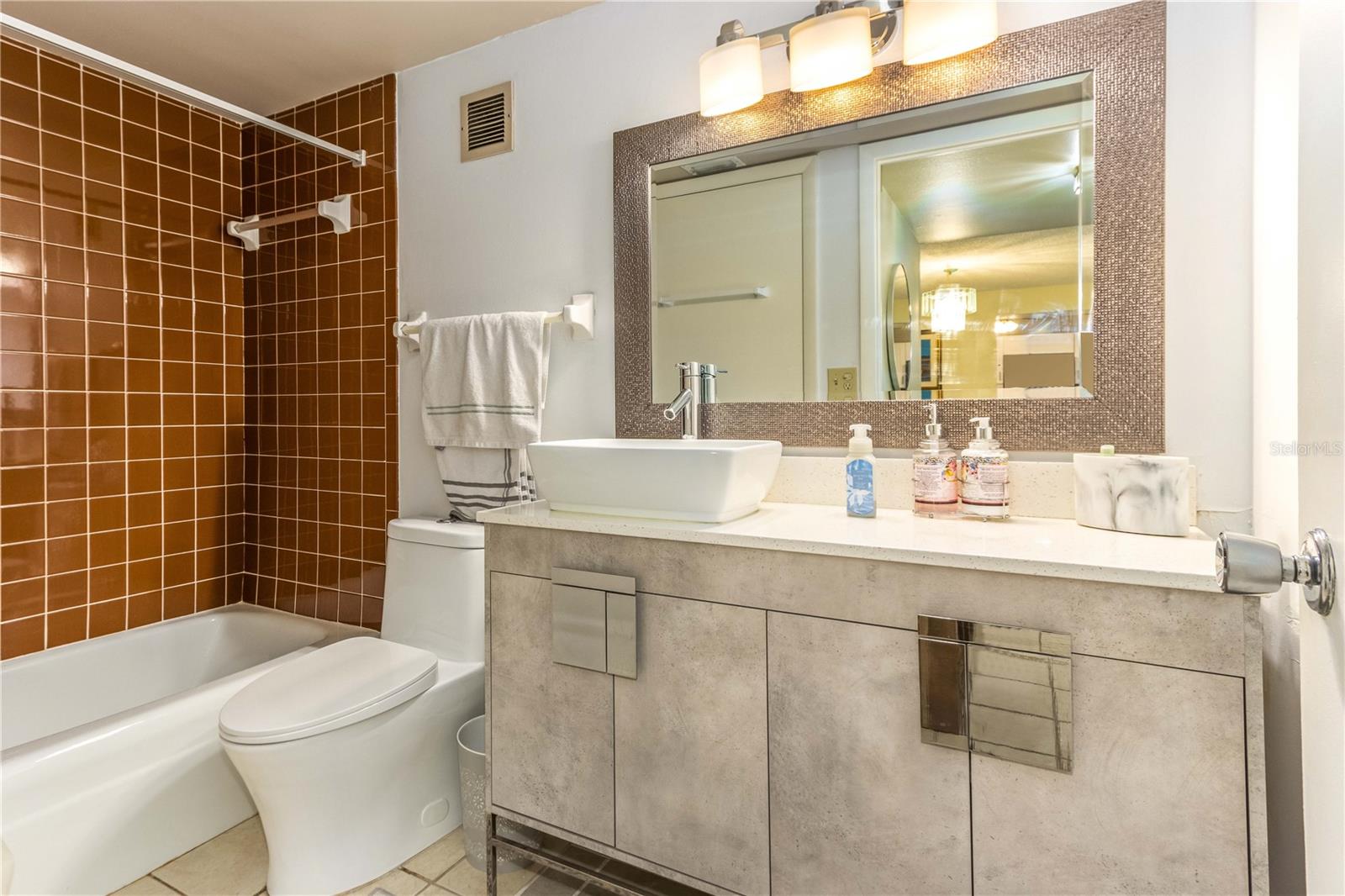 50 HARBOR-VIEW LANE CONDO - Residential