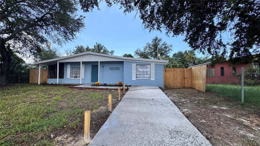 Photo of 8315 Libby Lane, Tampa, FL 33619 (MLS # TB8539227)