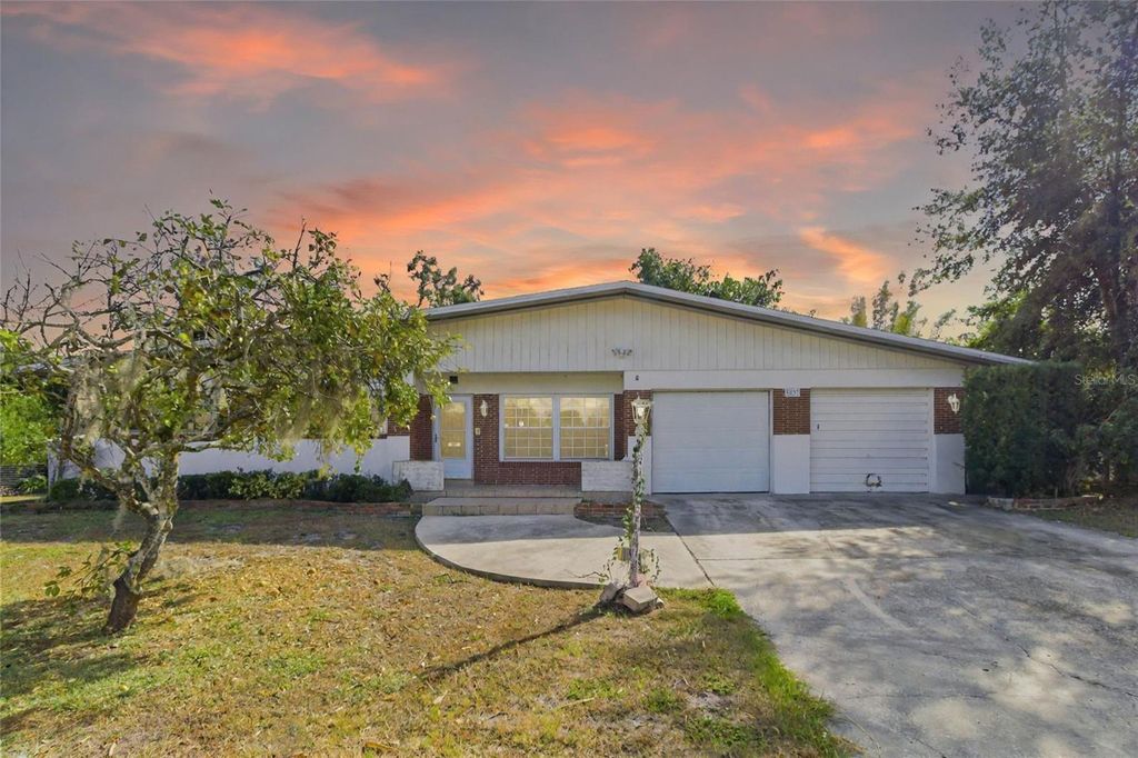 Photo of 5627 Oakland Drive, Tampa, FL 33617 (MLS # O6320799)