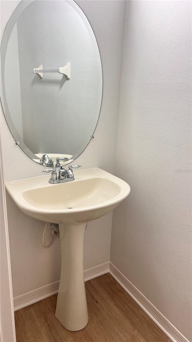 VICTORIA PINES CONDO - Residential