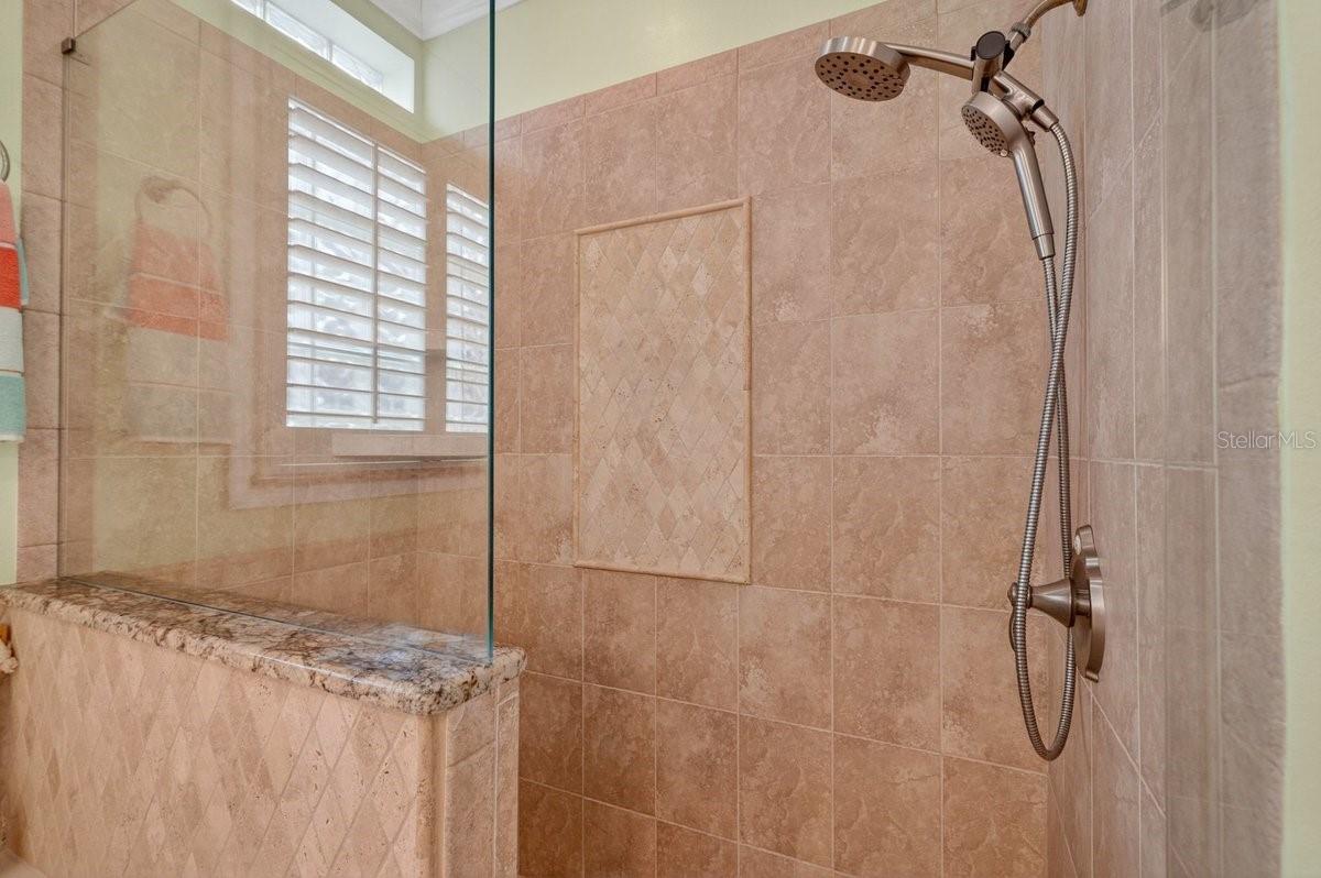 GLEN ABBEY CLUB - Residential