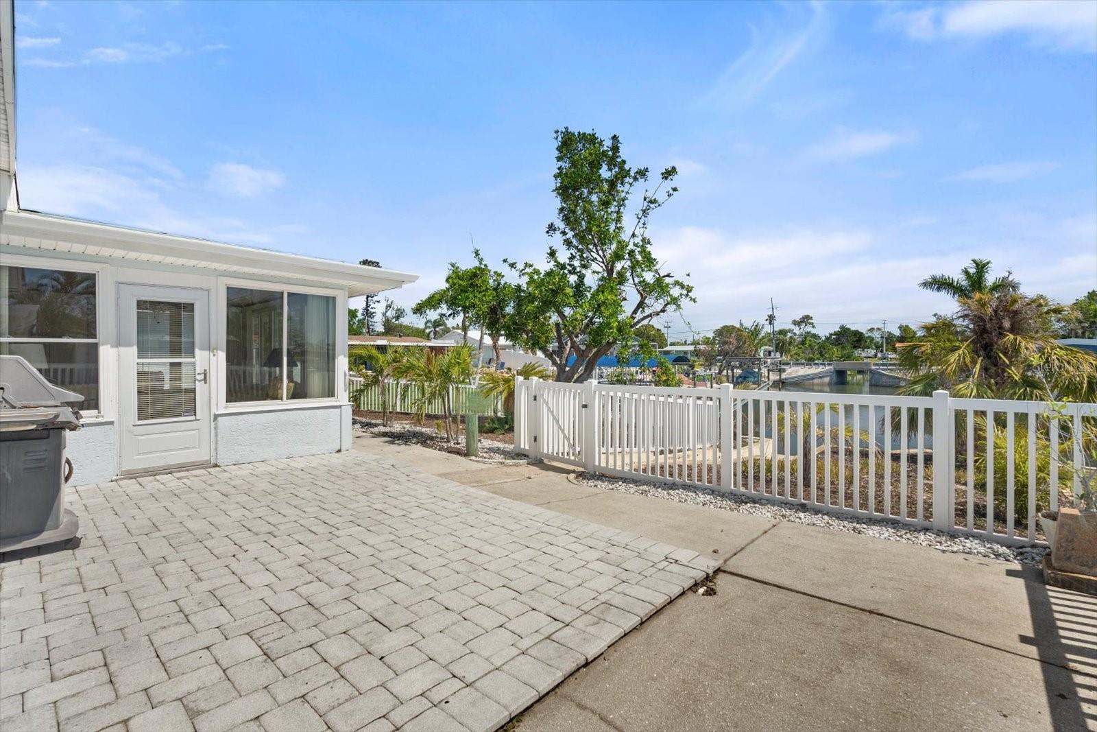 BAYSHORE GARDENS SEC 4 - Residential