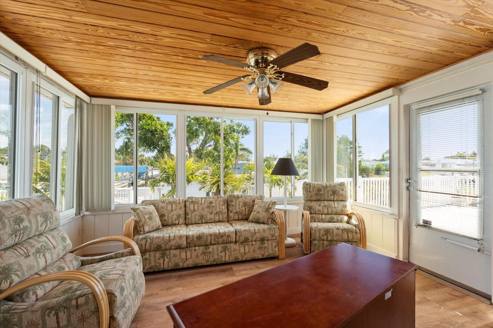 BAYSHORE GARDENS SEC 4 - Residential