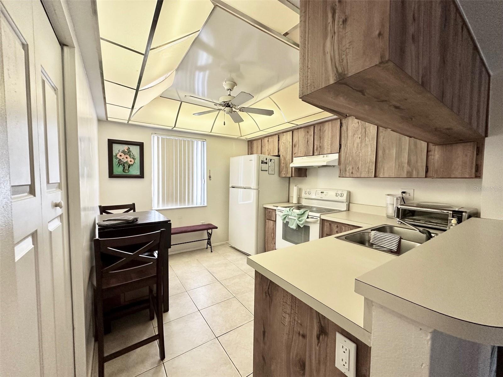 EAST LAKE WOODLANDS CYPRESS ESTATES - Residential Lease