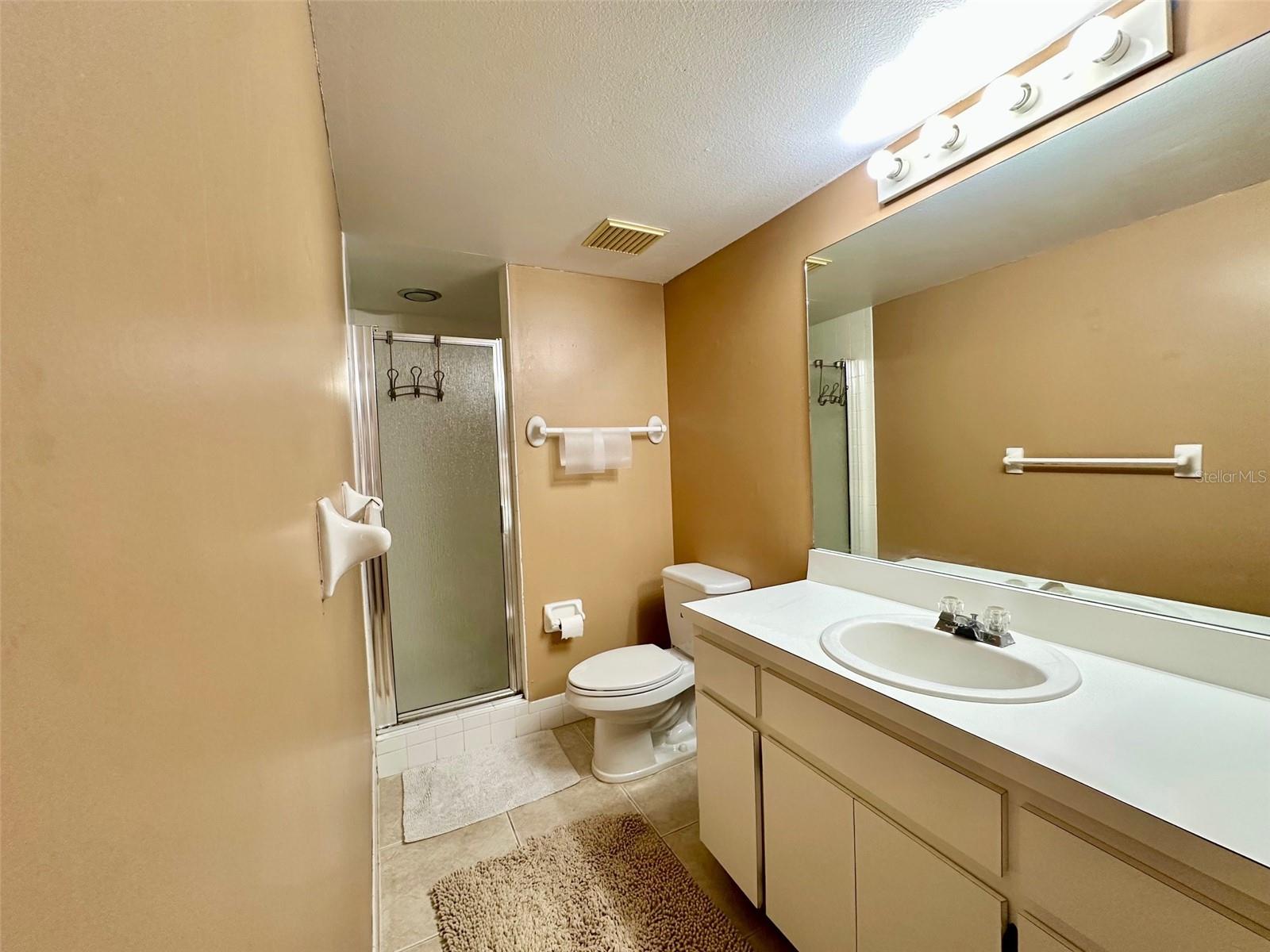 EAST LAKE WOODLANDS CYPRESS ESTATES - Residential Lease