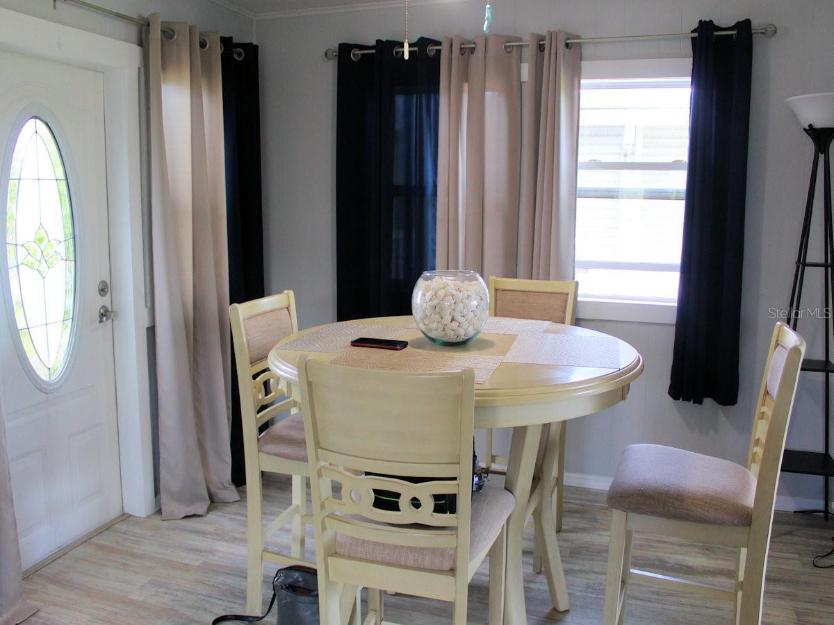 47 THATCH PALM STREET W