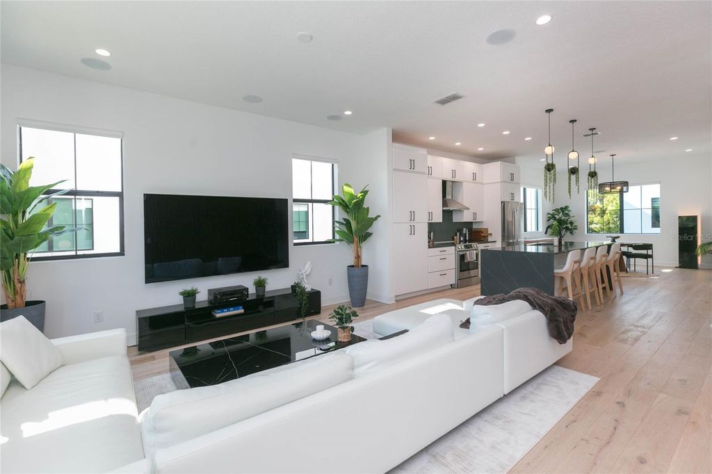 Photo of 2851 W Gandy Boulevard #5, Tampa, FL 33611 (MLS # TB8501803)