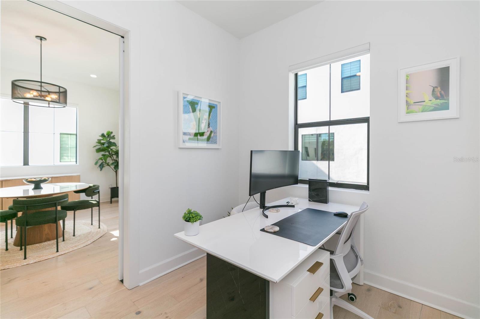 SHORE HOUSE TWNHMS UN 5 - Residential