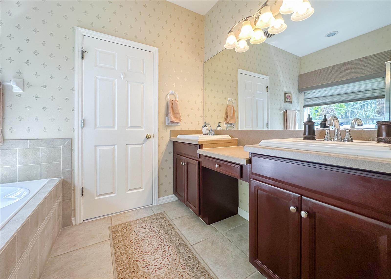 COVINGTON PARK A B D E F G & J - Residential