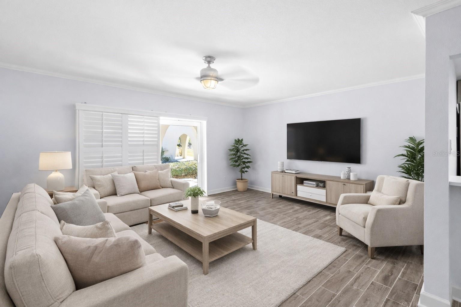 LA COSTA BRAVA CONDO 1 - Residential