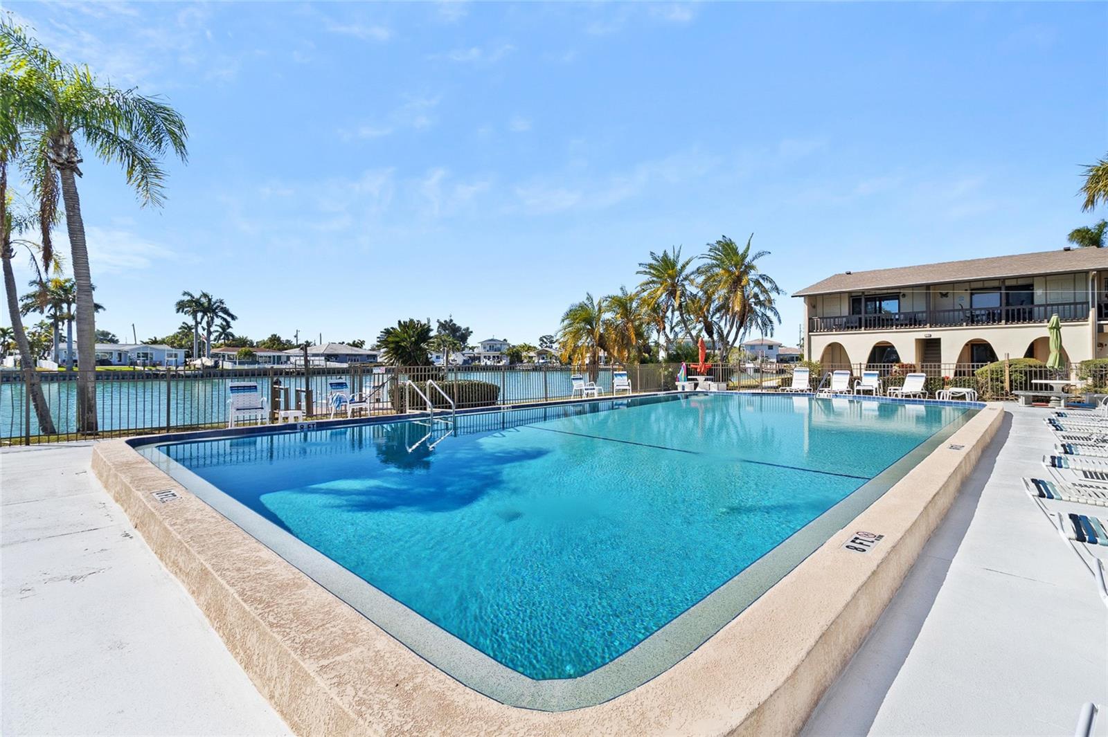 LA COSTA BRAVA CONDO 1 - Residential