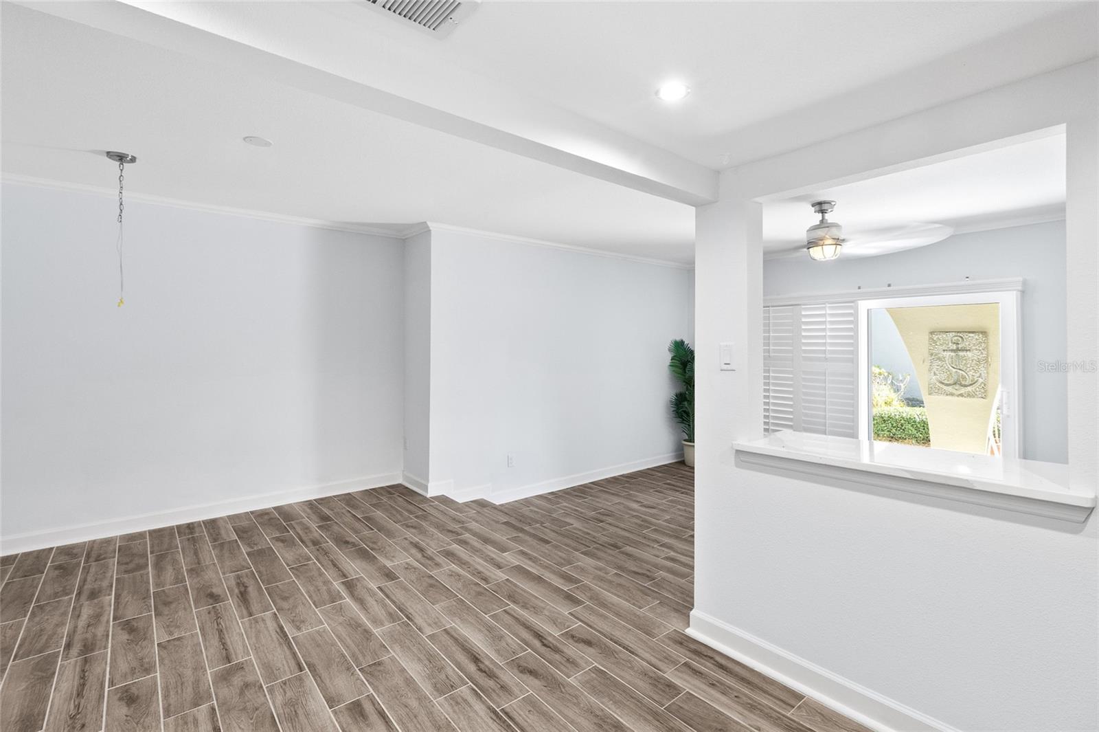 LA COSTA BRAVA CONDO 1 - Residential