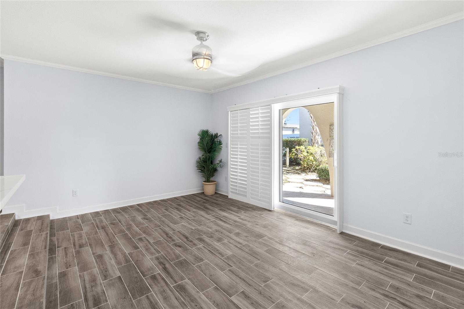 LA COSTA BRAVA CONDO 1 - Residential