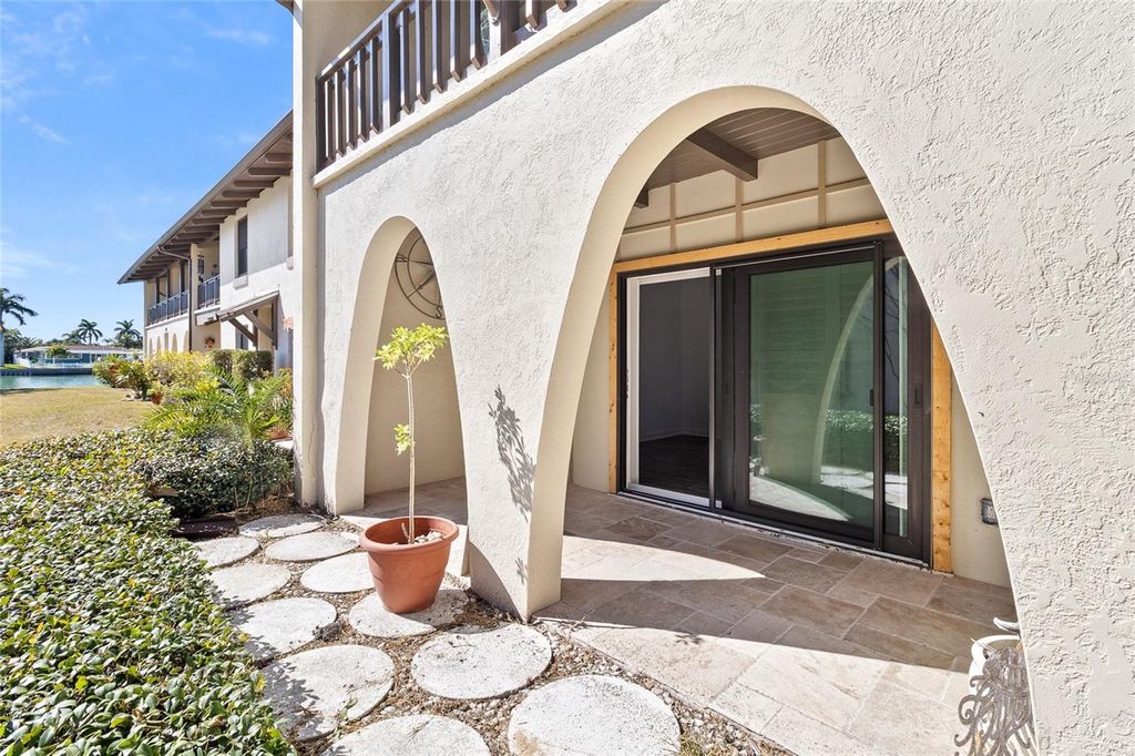 Photo of 505 Plaza Seville Court #9, Treasure Island, FL 33706 (MLS # TB8469817)