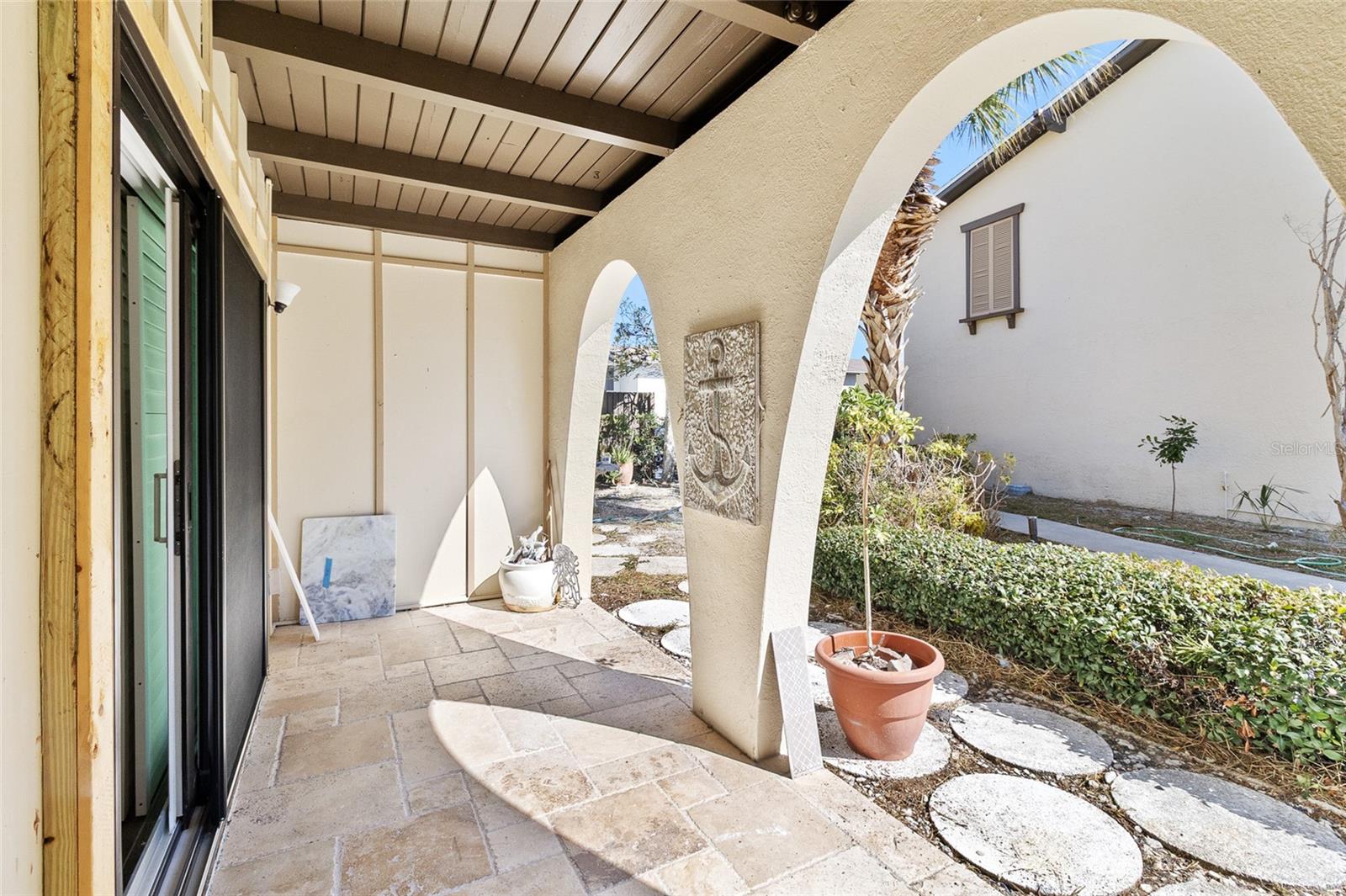 LA COSTA BRAVA CONDO 1 - Residential