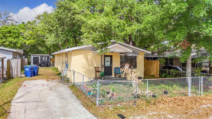 Rare opportunity in Tampa! This home has solid bones and just needs some minor work to really bring it to life. Already upgraded with new AC units and a shed in the backyard for extra storage or a workspace setup.

Location is a big win here just minutes from Downtown Tampa, Ybor City, and Hard Rock Casino, with easy access to I-4 and I-75 for a smooth commute. Close to shopping, dining, and everyday essentials, making it a great fit for both end users and long-term value.