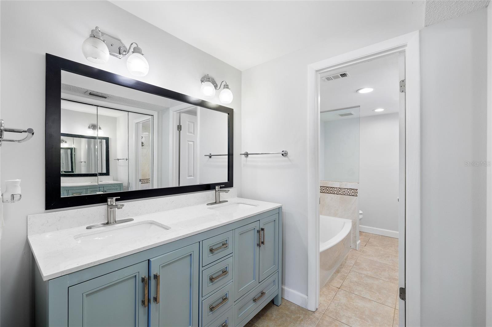 CORDOVA GREENS CONDO - Residential
