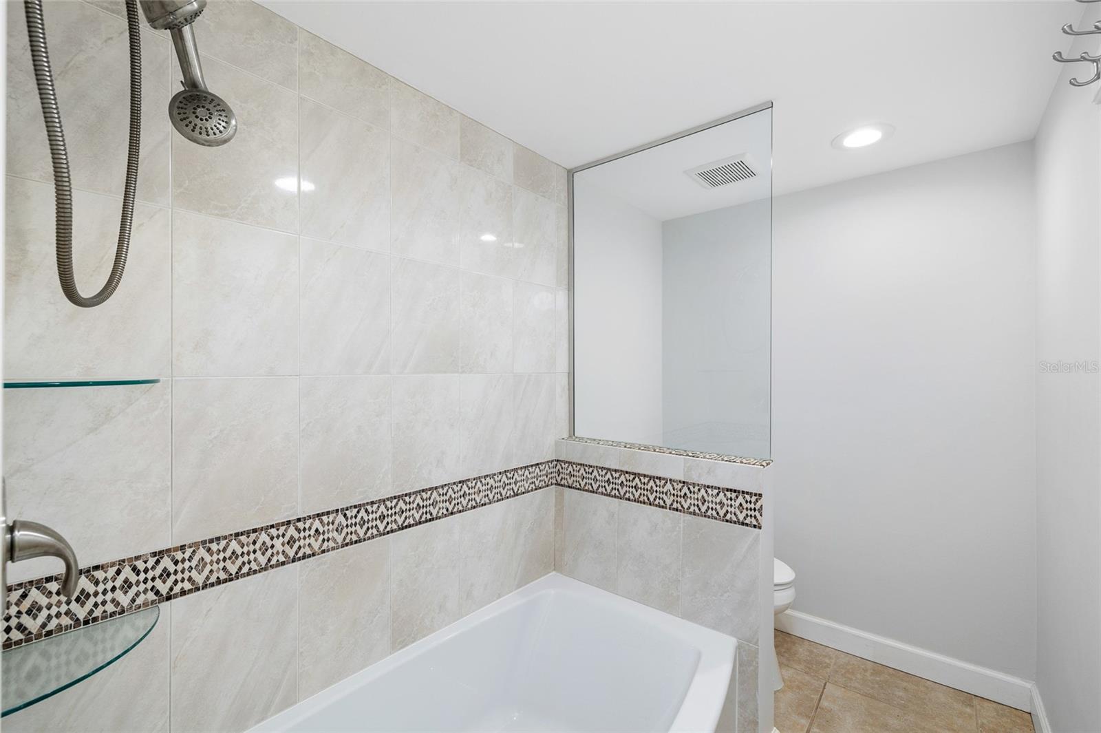 CORDOVA GREENS CONDO - Residential