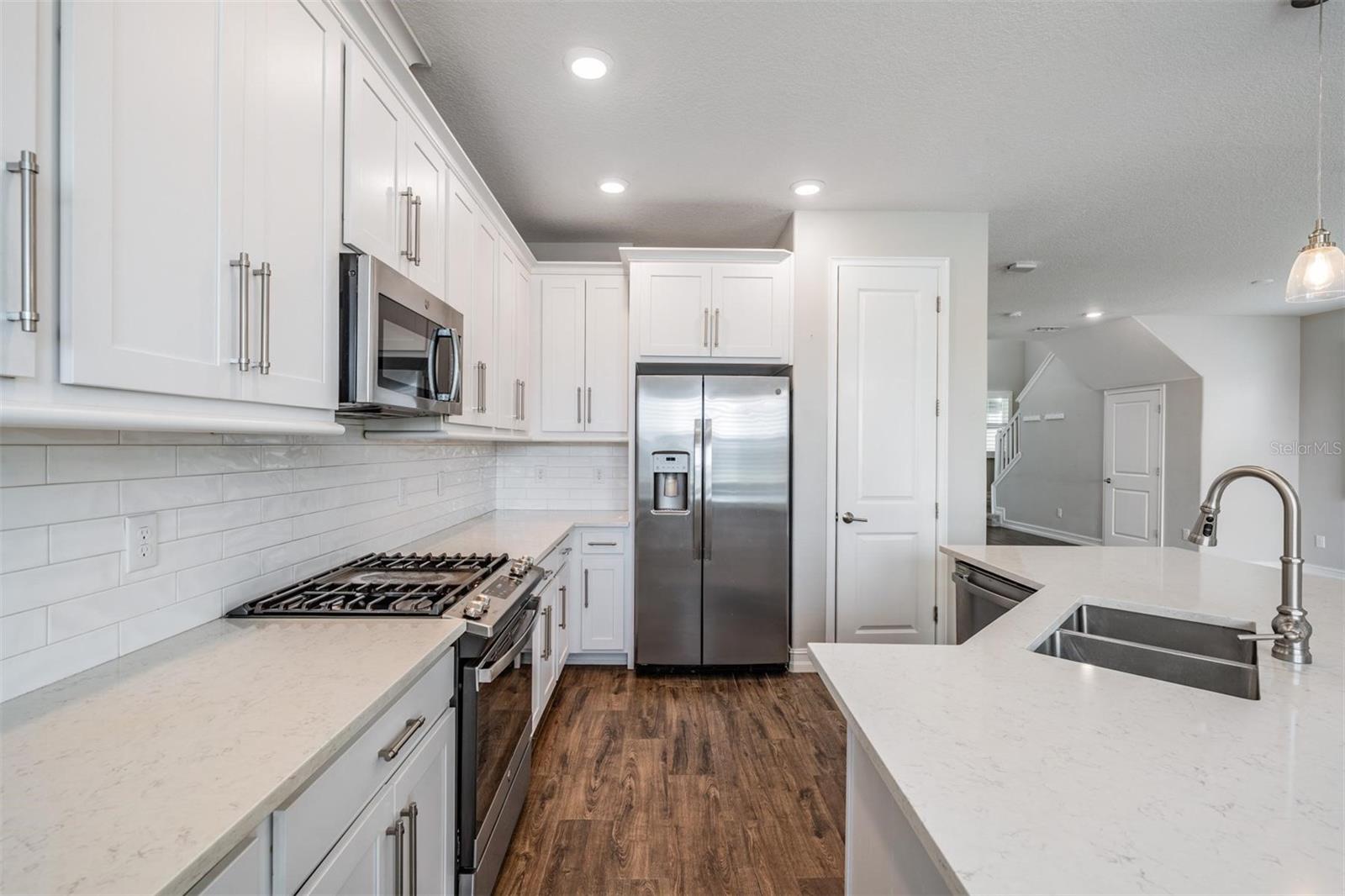ESTANCIA PH 4 - Residential