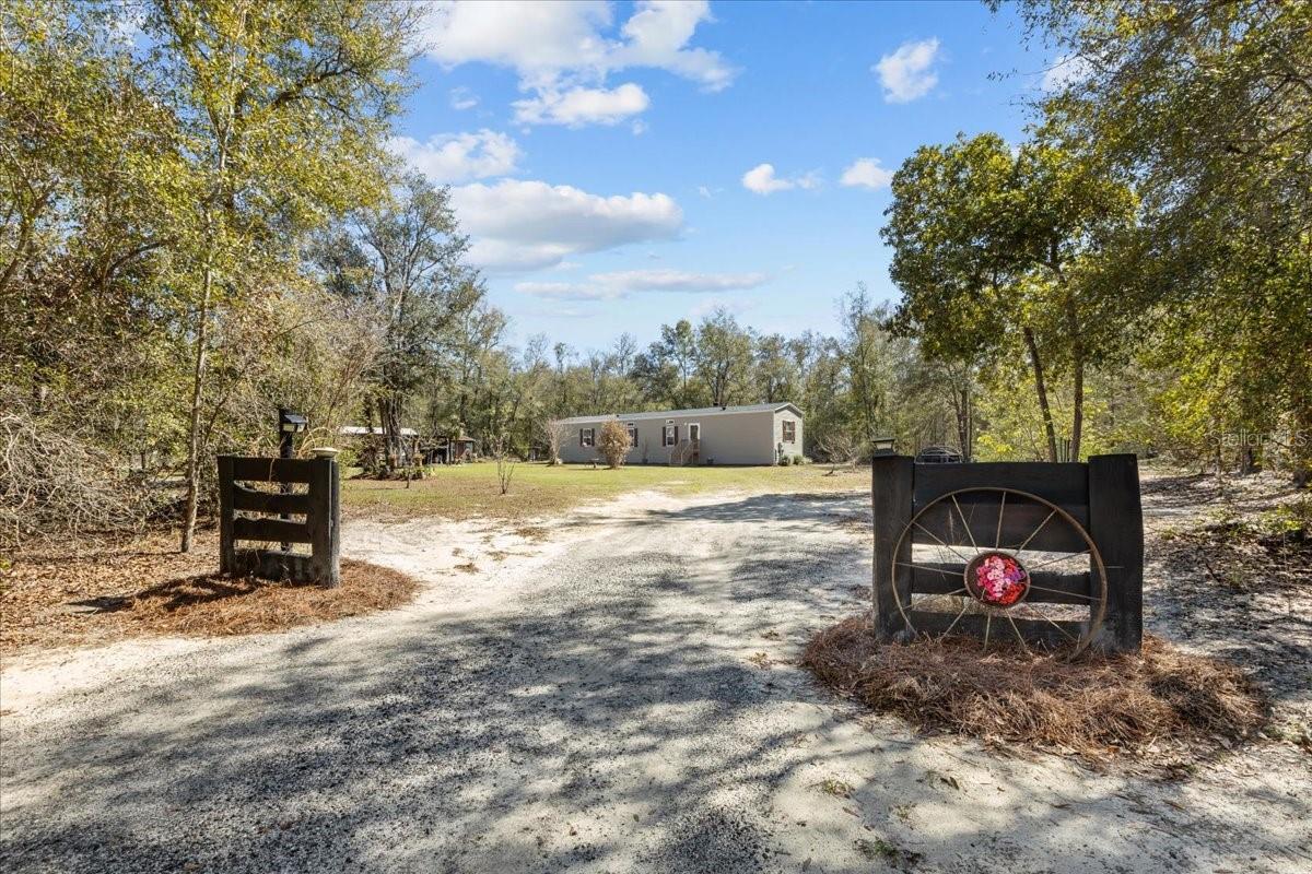 TUSTENUGEE TRACE SUB - Residential