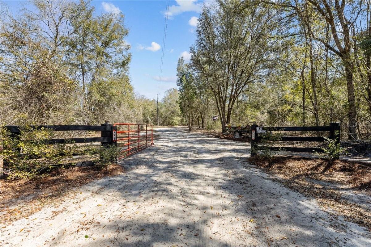 TUSTENUGEE TRACE SUB - Residential