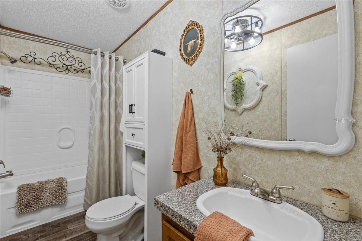 TUSTENUGEE TRACE SUB - Residential