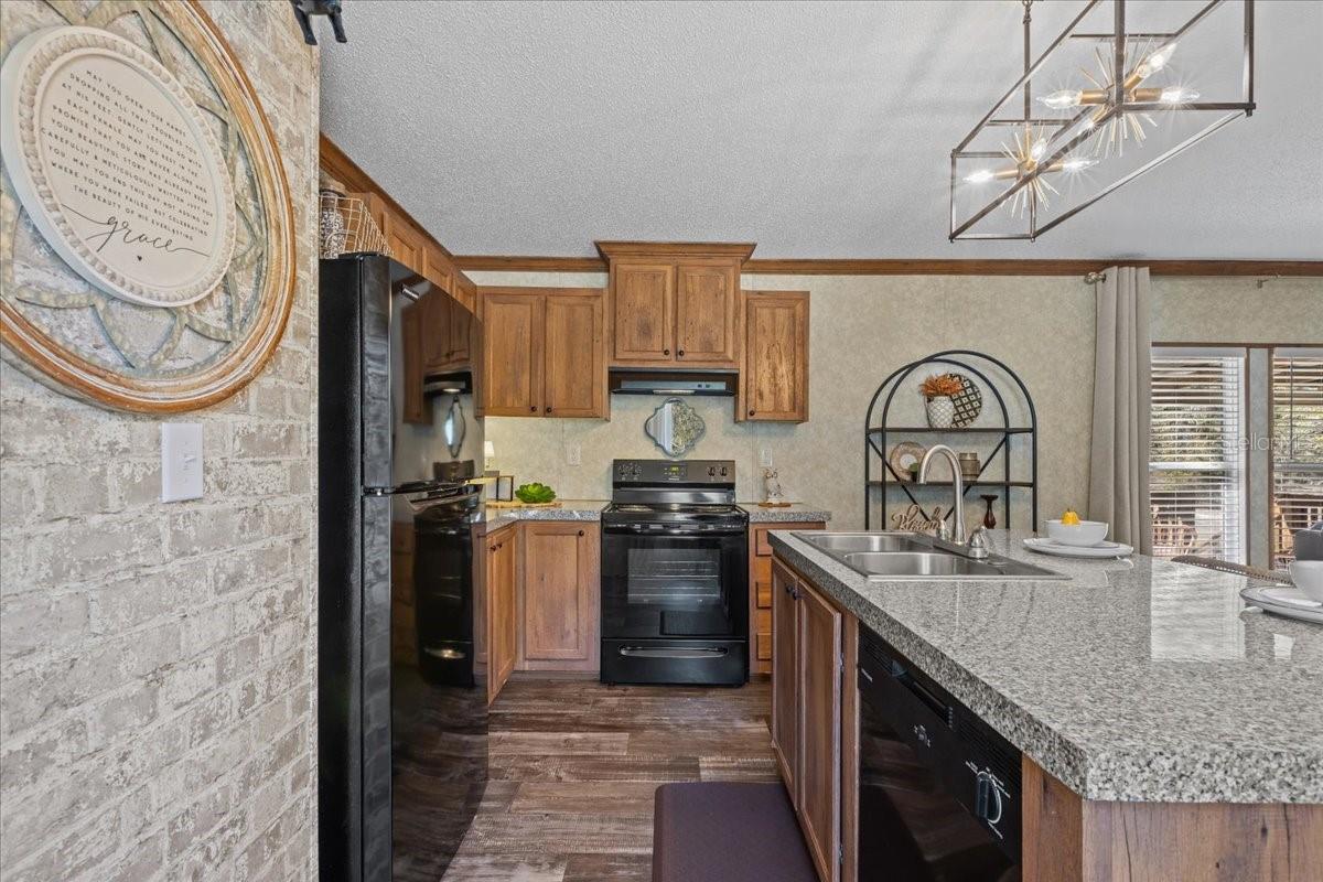 TUSTENUGEE TRACE SUB - Residential