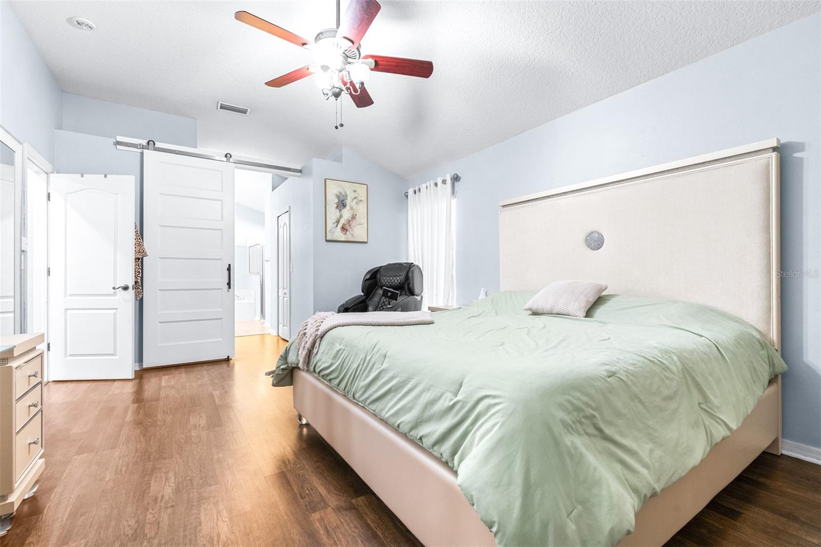 IVY LAKE ESTATE - Residential