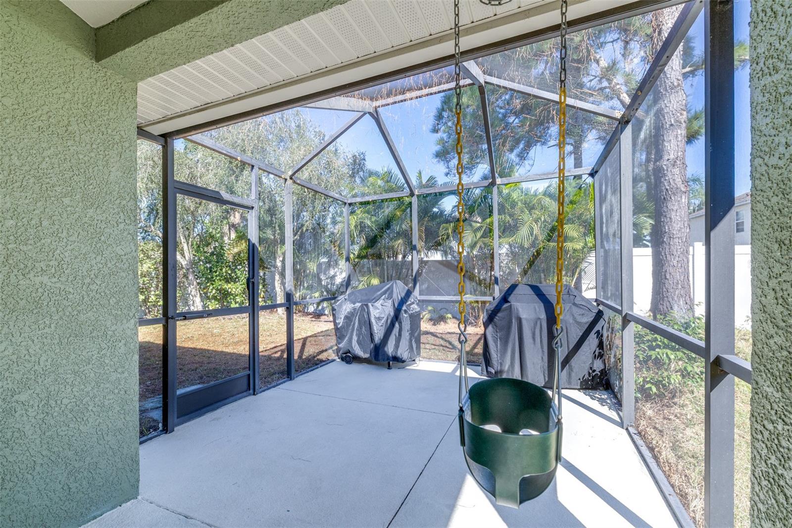 IVY LAKE ESTATE - Residential