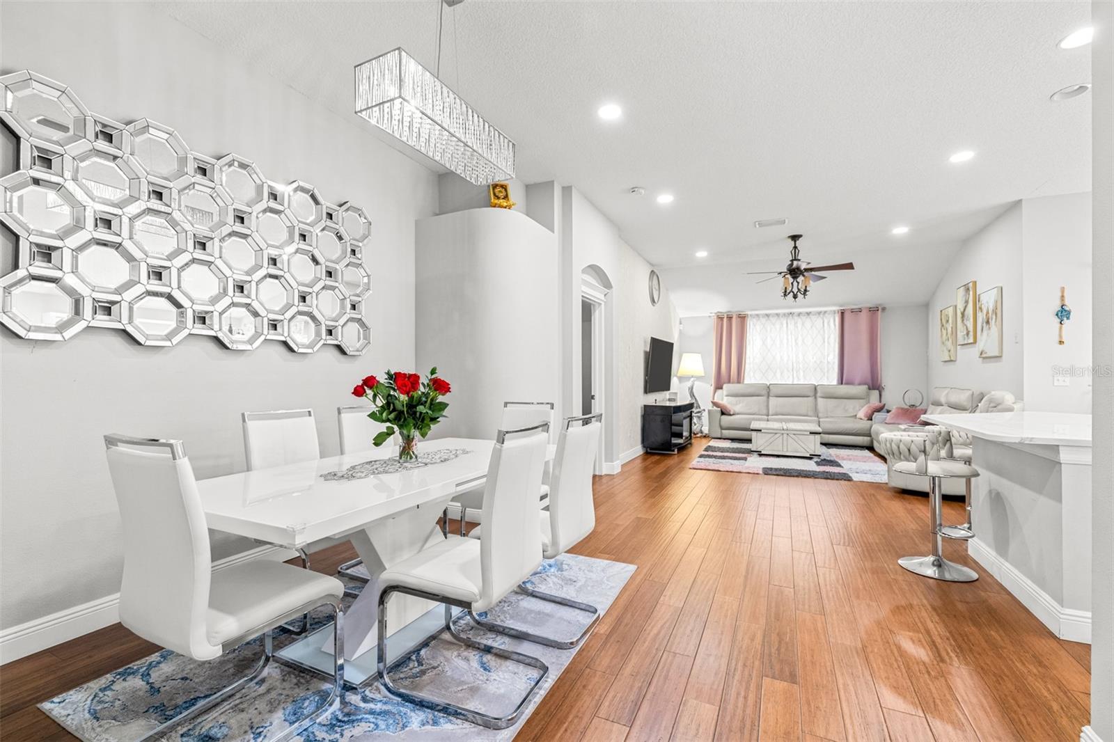 IVY LAKE ESTATE - Residential