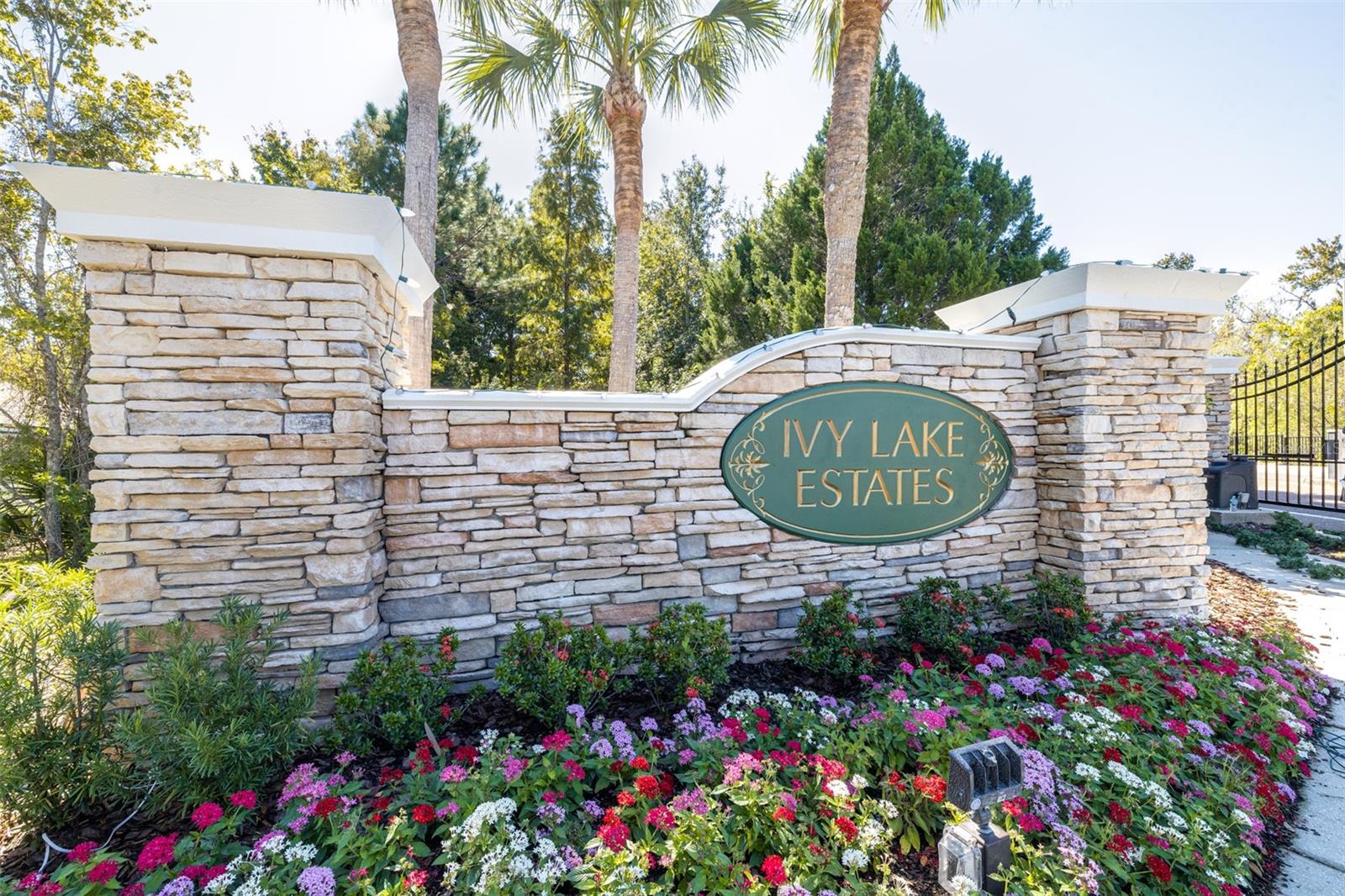 IVY LAKE ESTATE - Residential