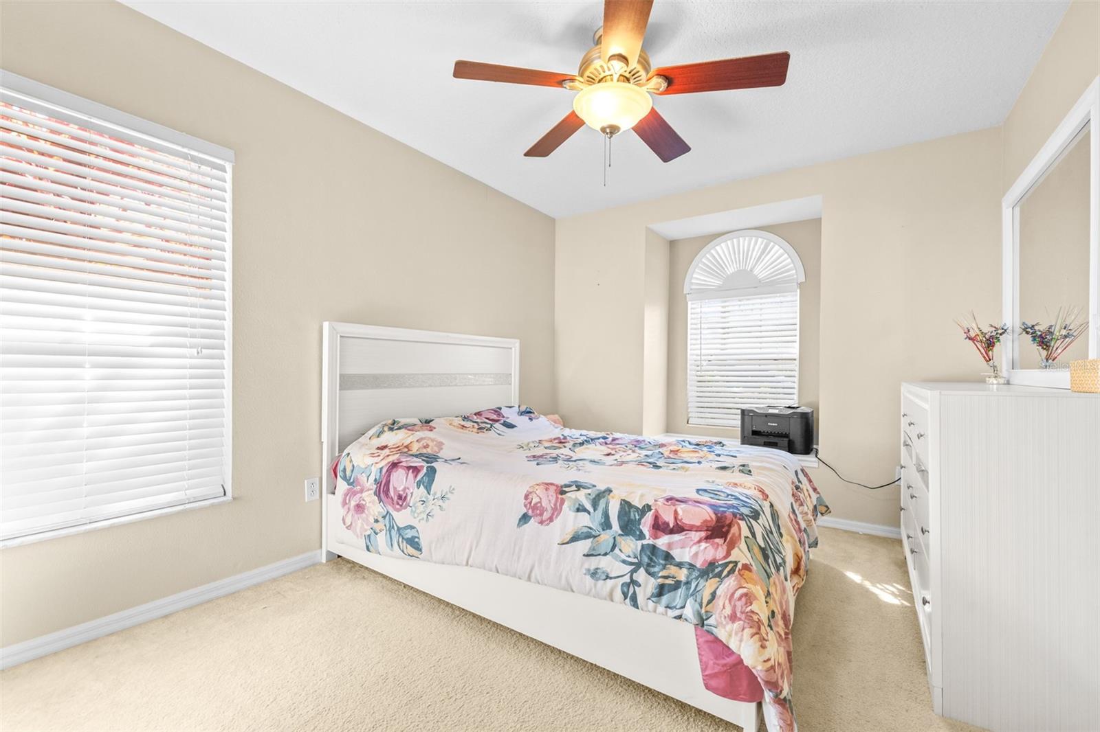 IVY LAKE ESTATE - Residential