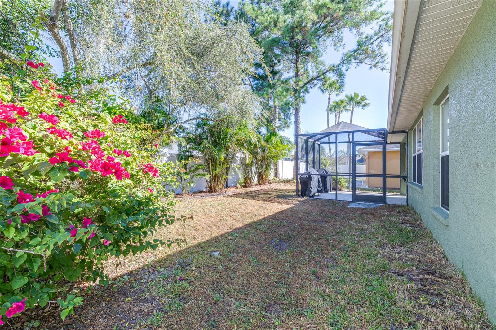 IVY LAKE ESTATE - Residential