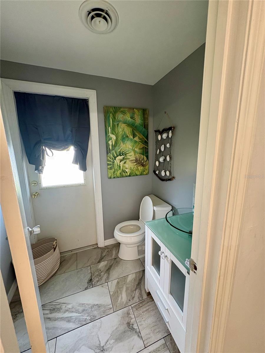 MEL O DE LANE - Residential Lease