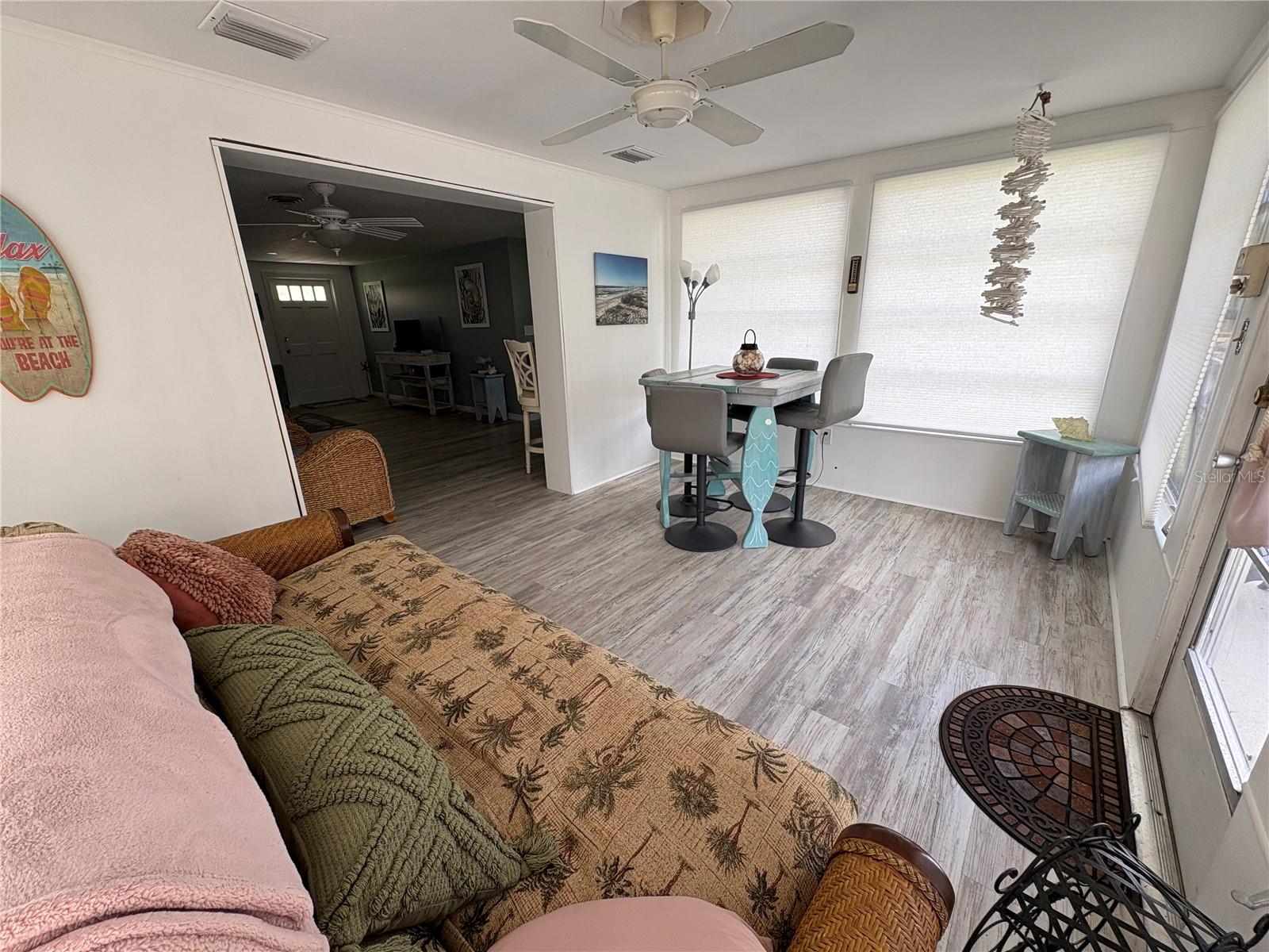 MEL O DE LANE - Residential Lease