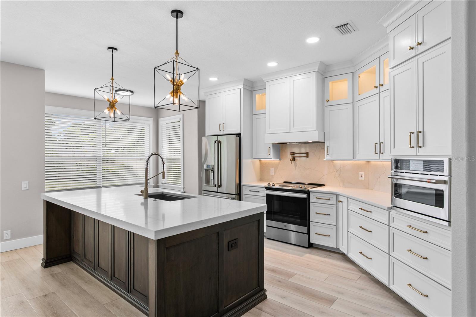 NATIVE WOODS - Residential